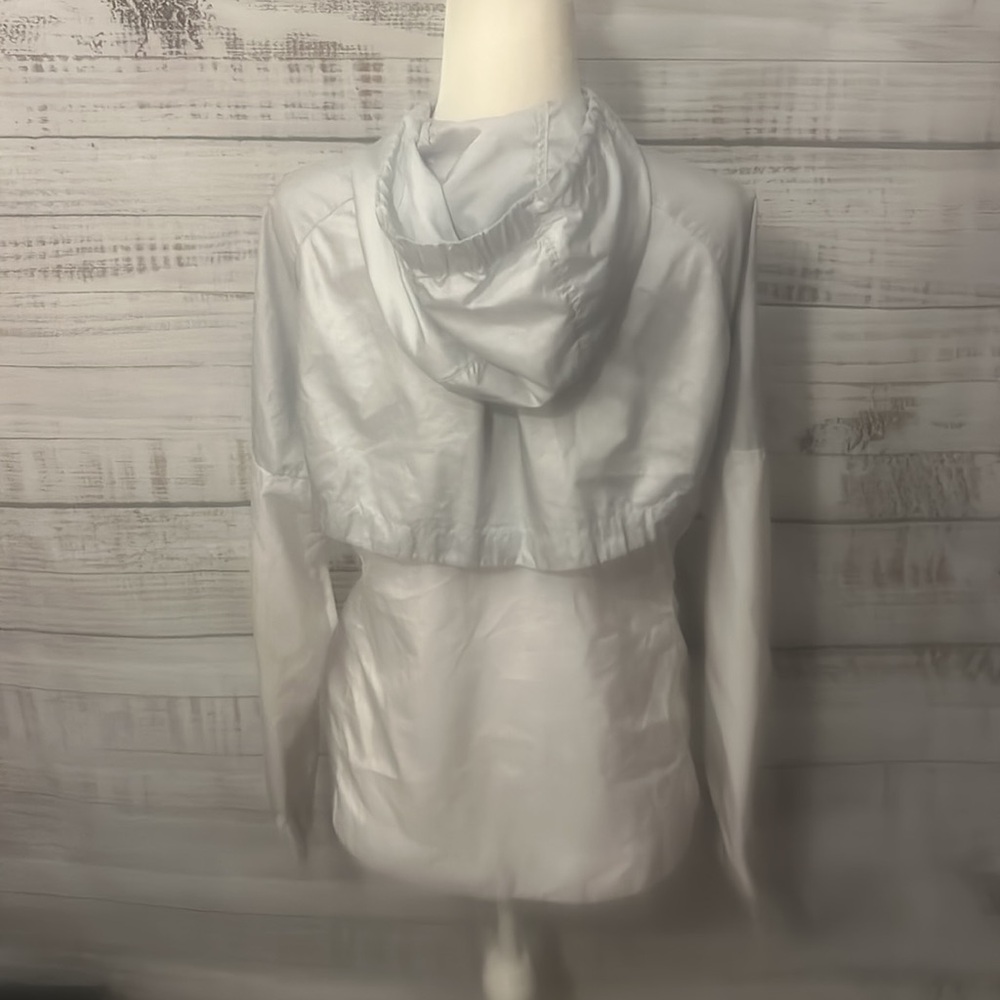 Gray Nike running jacket size medium - Picture 2 of 2